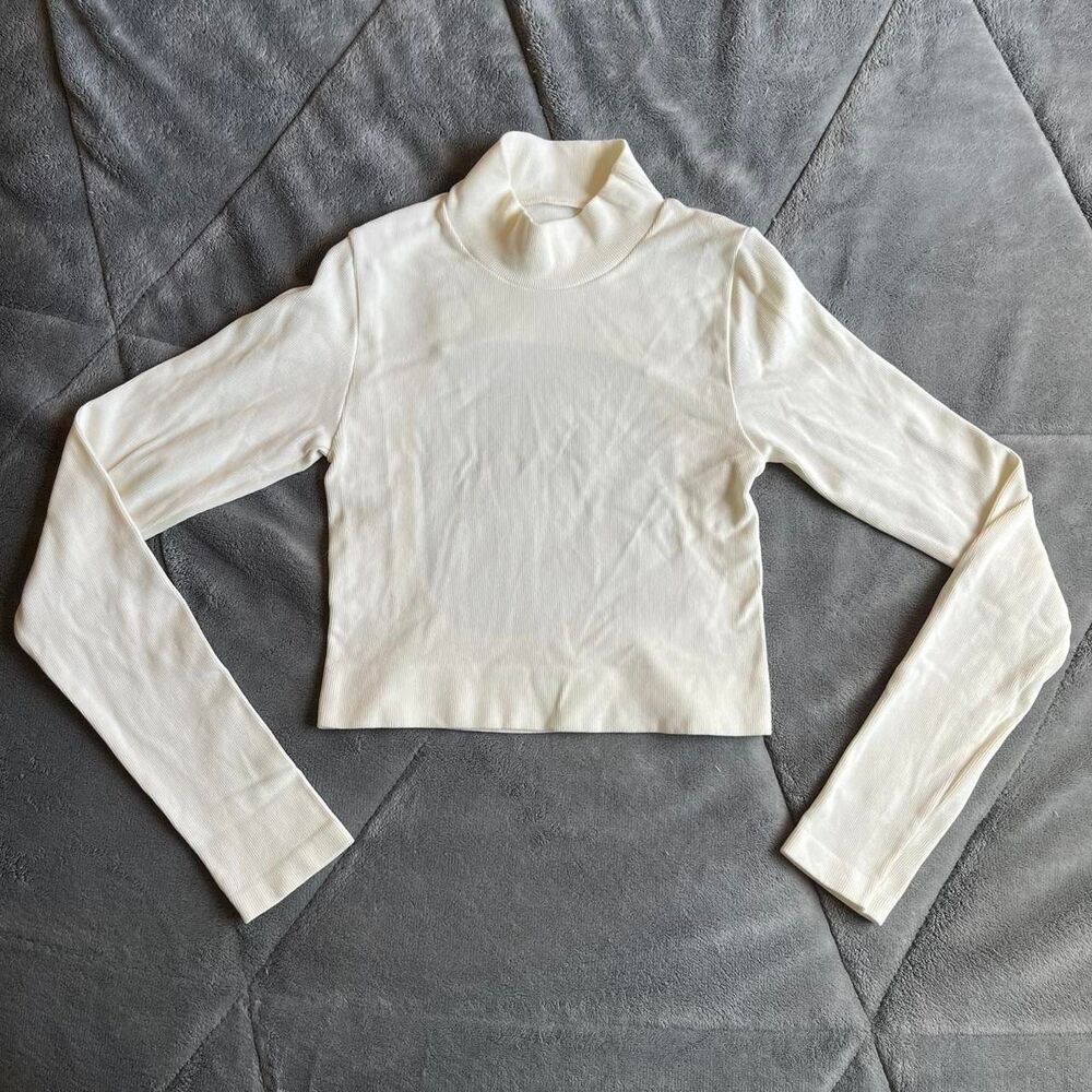 Urban Outfitters Out From Under Mica Seamless Open-Back Top in White Size M/L